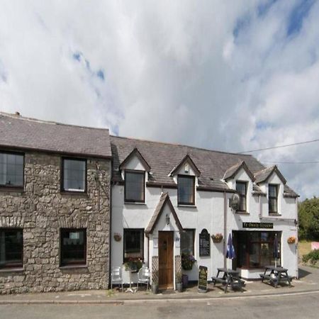 Pass The Keys Modern En-Suite Room In Country Pubrestaurant 2 Llanddona 외부 사진