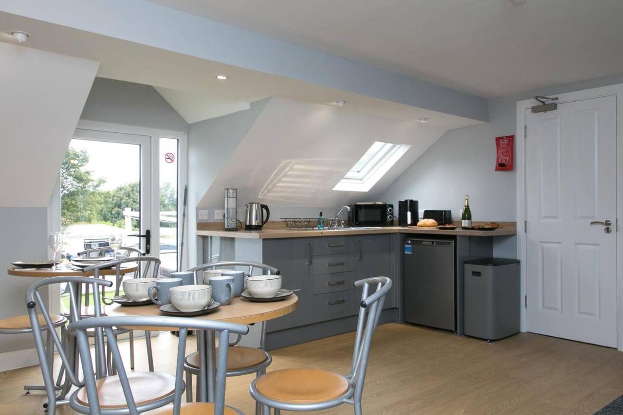 Pass The Keys Modern En-Suite Room In Country Pubrestaurant 2 Llanddona 외부 사진