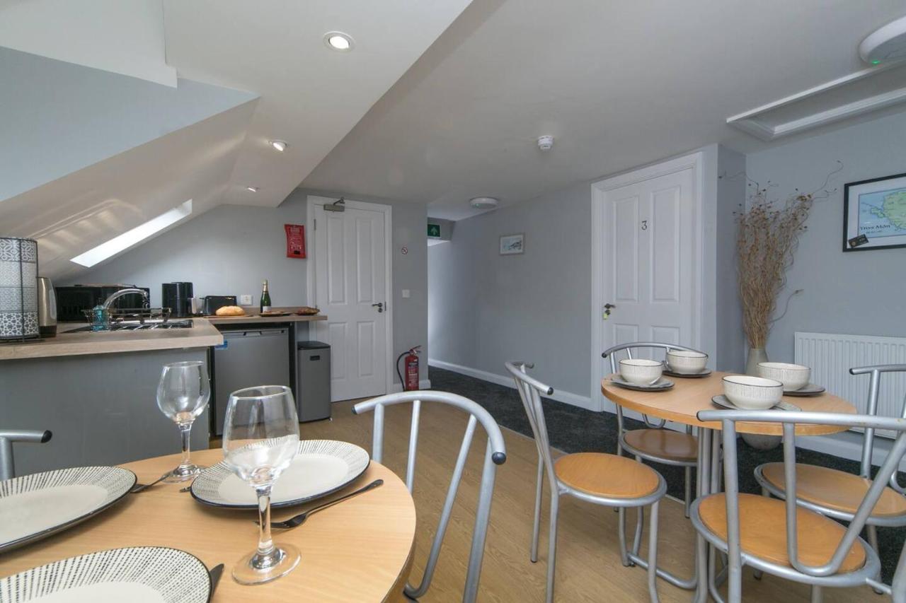 Pass The Keys Modern En-Suite Room In Country Pubrestaurant 2 Llanddona 외부 사진
