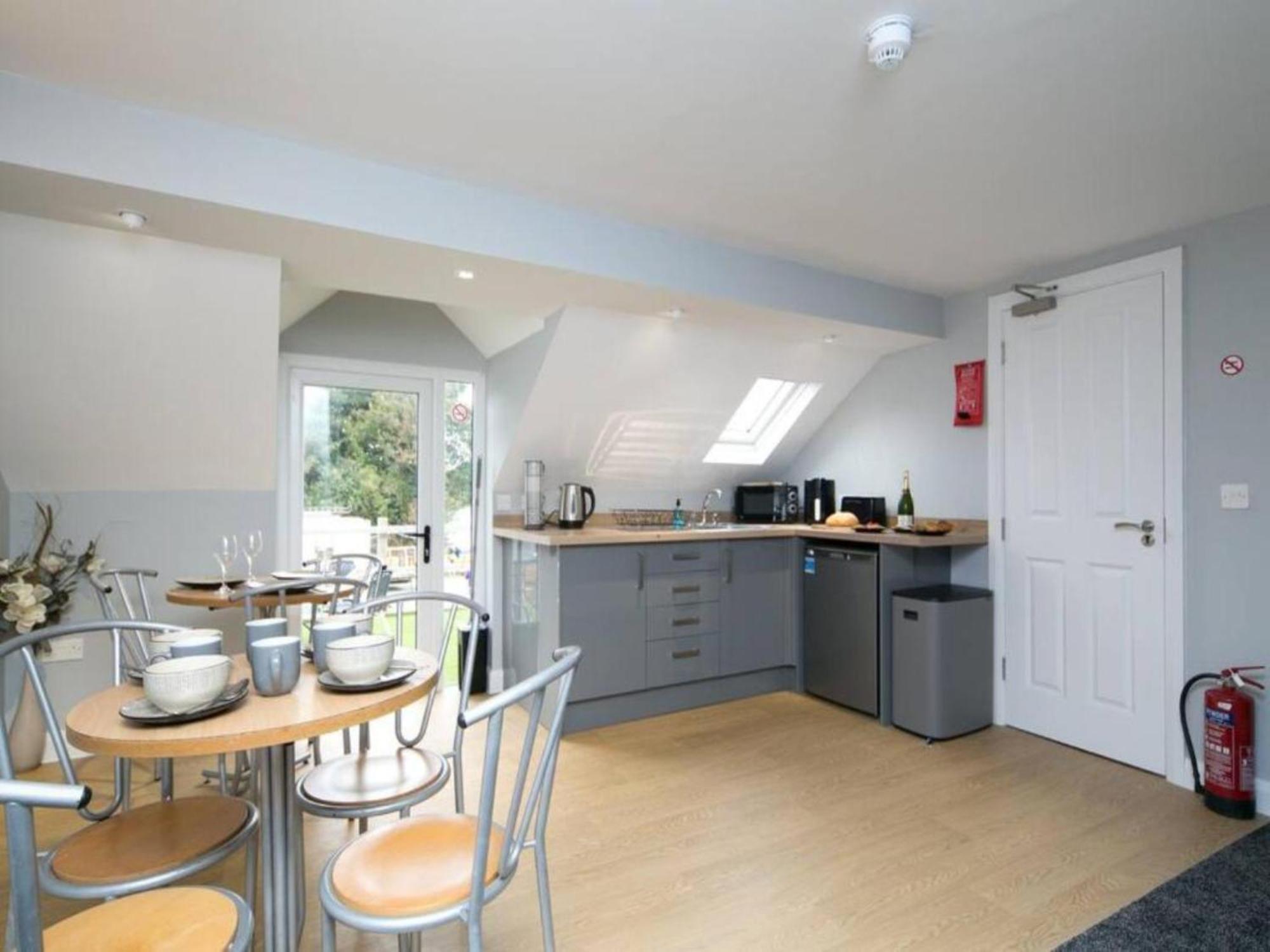 Pass The Keys Modern En-Suite Room In Country Pubrestaurant 2 Llanddona 외부 사진