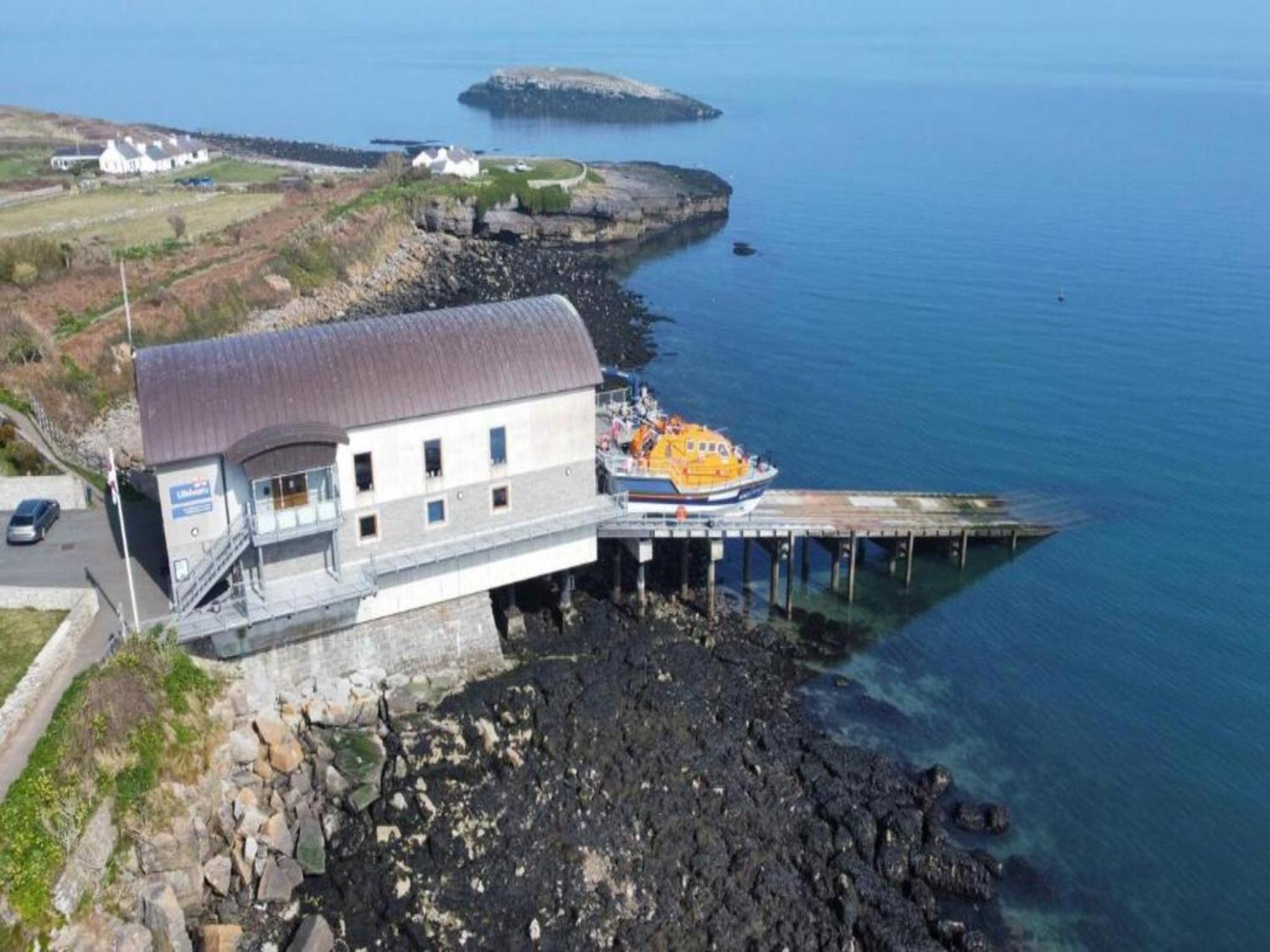 Pass The Keys Modern En-Suite Room In Country Pubrestaurant 2 Llanddona 외부 사진
